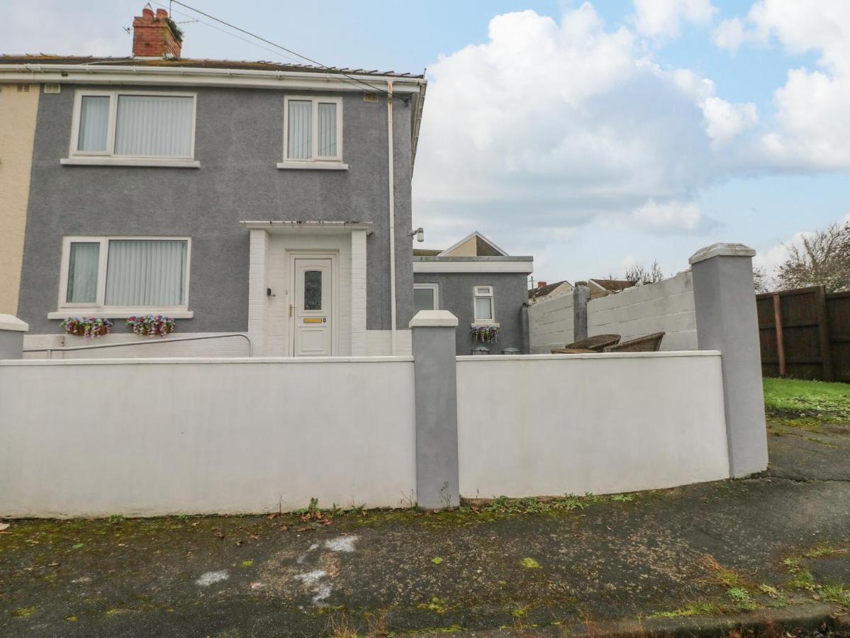 Cwtch Ar Y Mor Villa Burry Port Exteriör bild